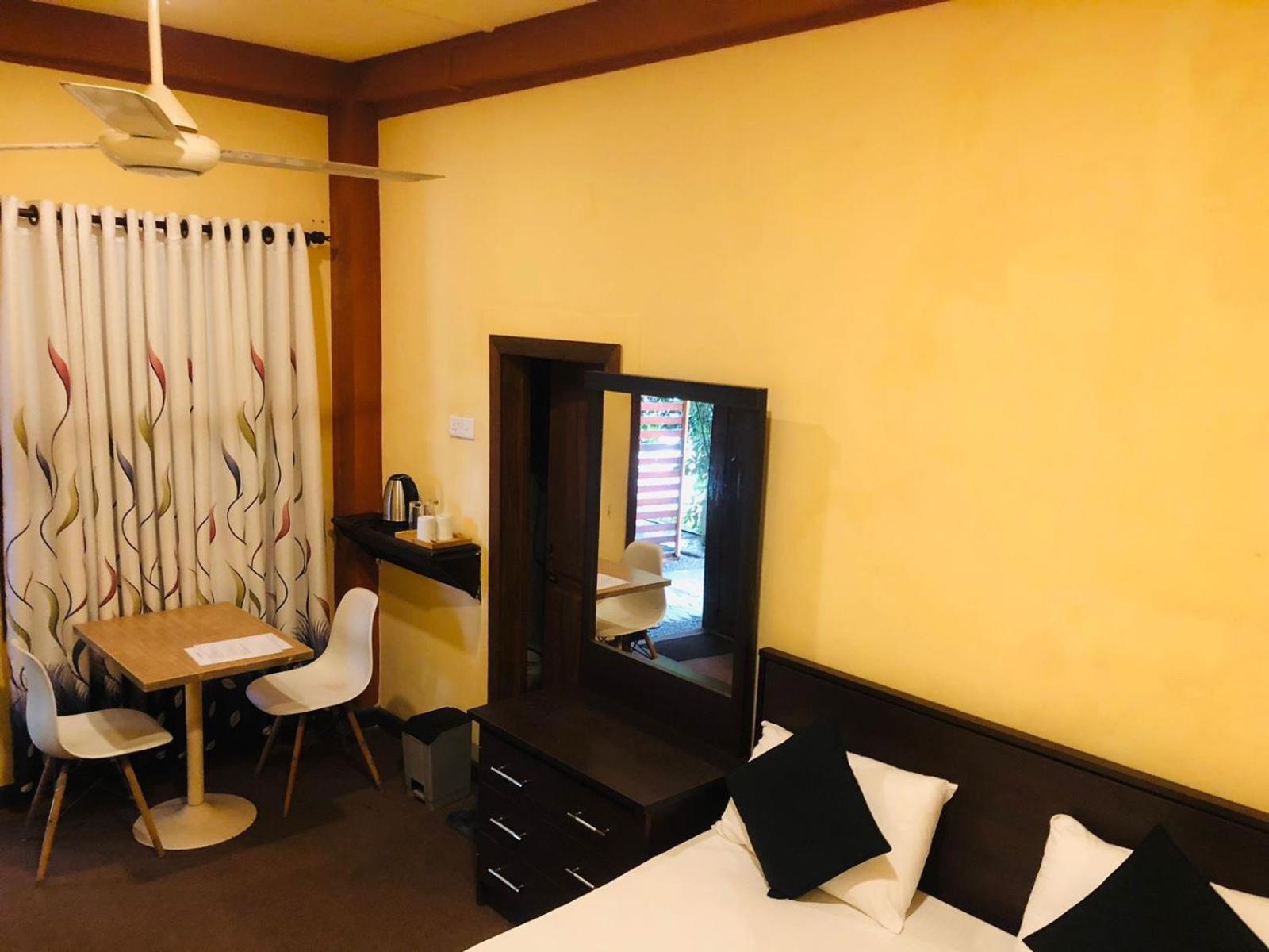 Cinnamon Airport Residencies Katunayaka Exterior foto